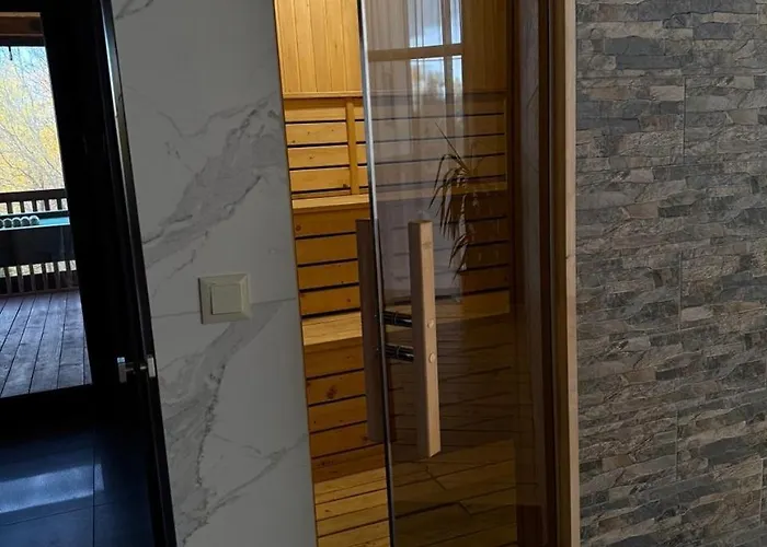 Mis Family House з чаном та сауною Апартаменты *