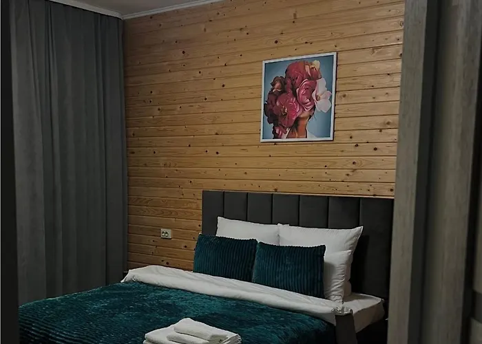 Mis Family House з чаном та сауною Апартаменты Косов